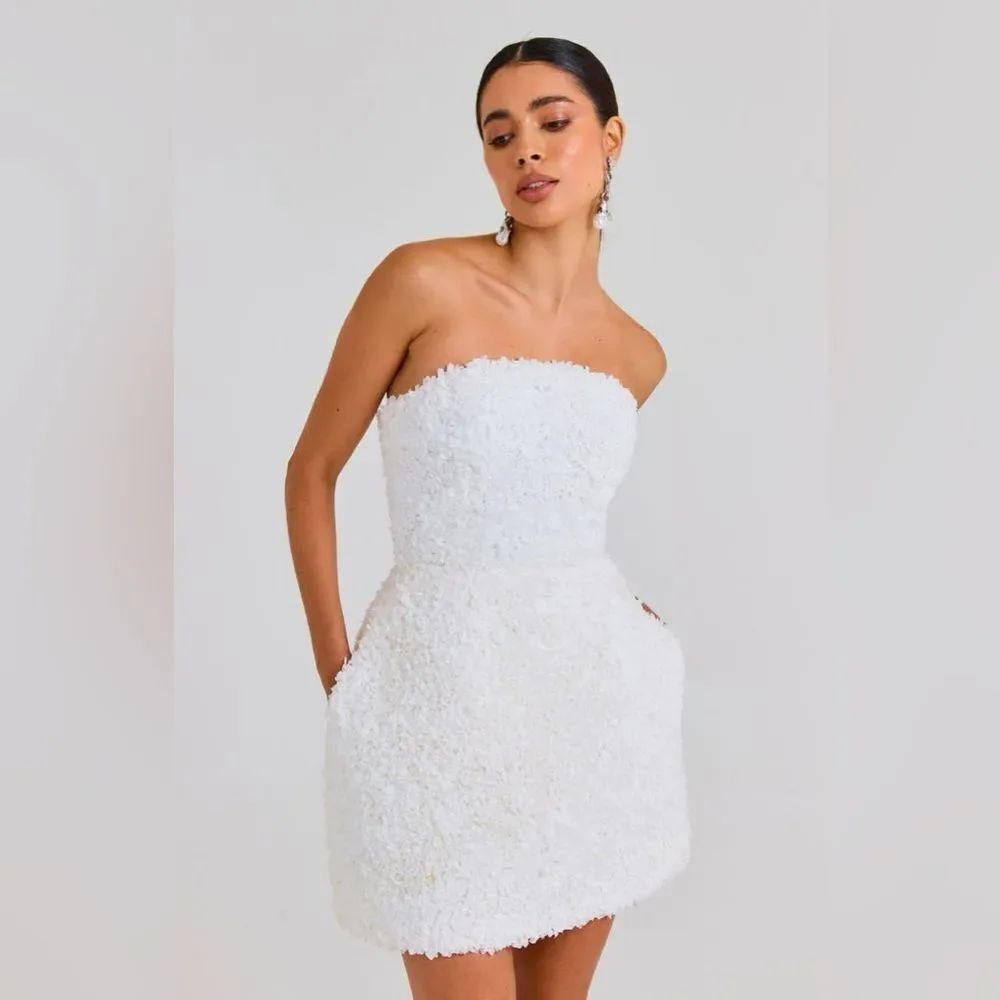 Nadine Merabi Maisy Floral Appliqu Strapless Minidress Elegant White Dress — image 5 of 8